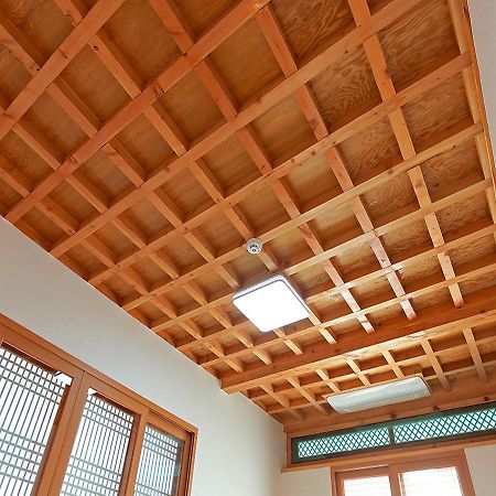 Cheonggong Hanok Stay Gyeongju Extérieur photo