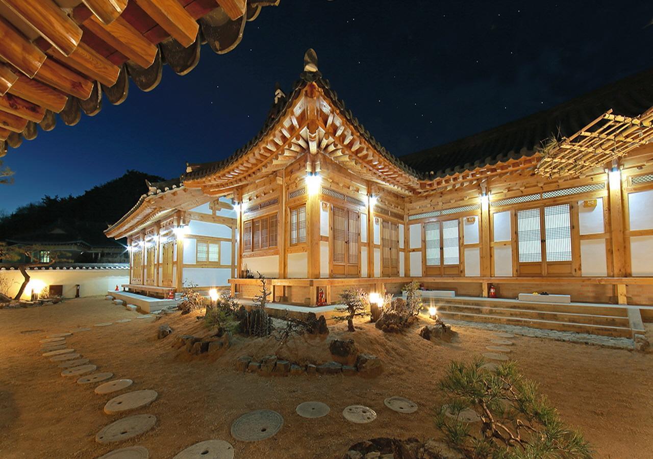 Cheonggong Hanok Stay Gyeongju Extérieur photo